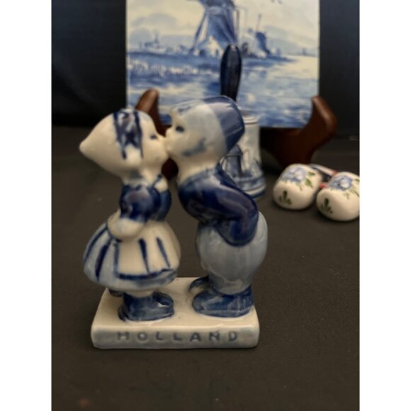 Delft Holland Miniatures & Tile Windmill Design Signed Hand Painted - Picture 3 of 14